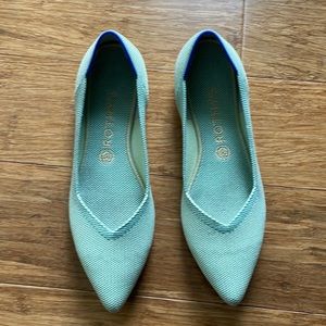 Rothys point, size 10, mint